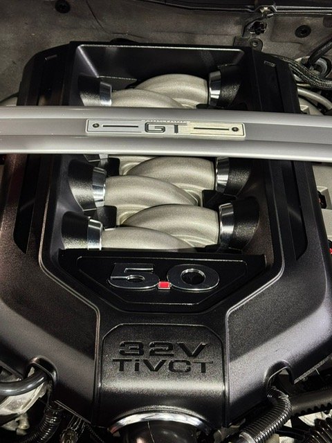 Ford Mustang Convertible - Photo 12