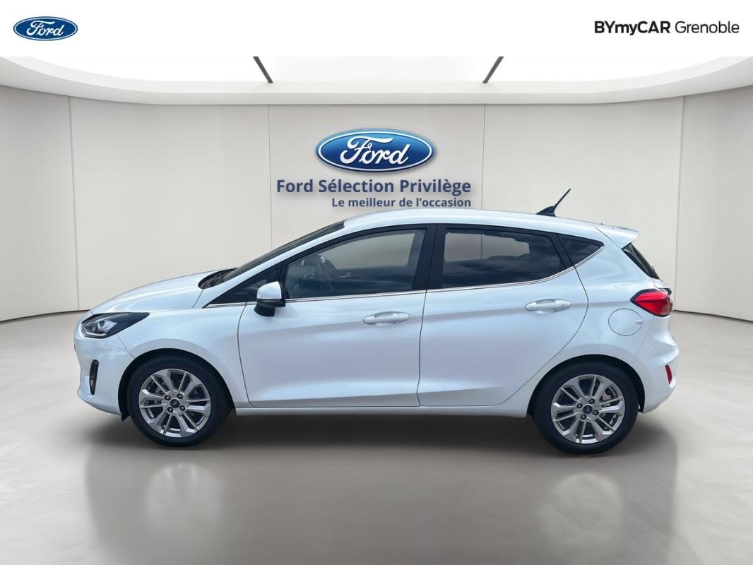 Ford Fiesta - Photo 2