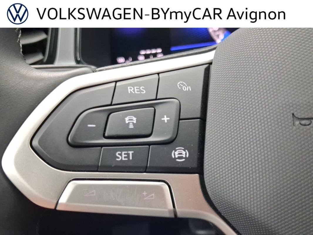 Volkswagen T-Roc - Photo 32