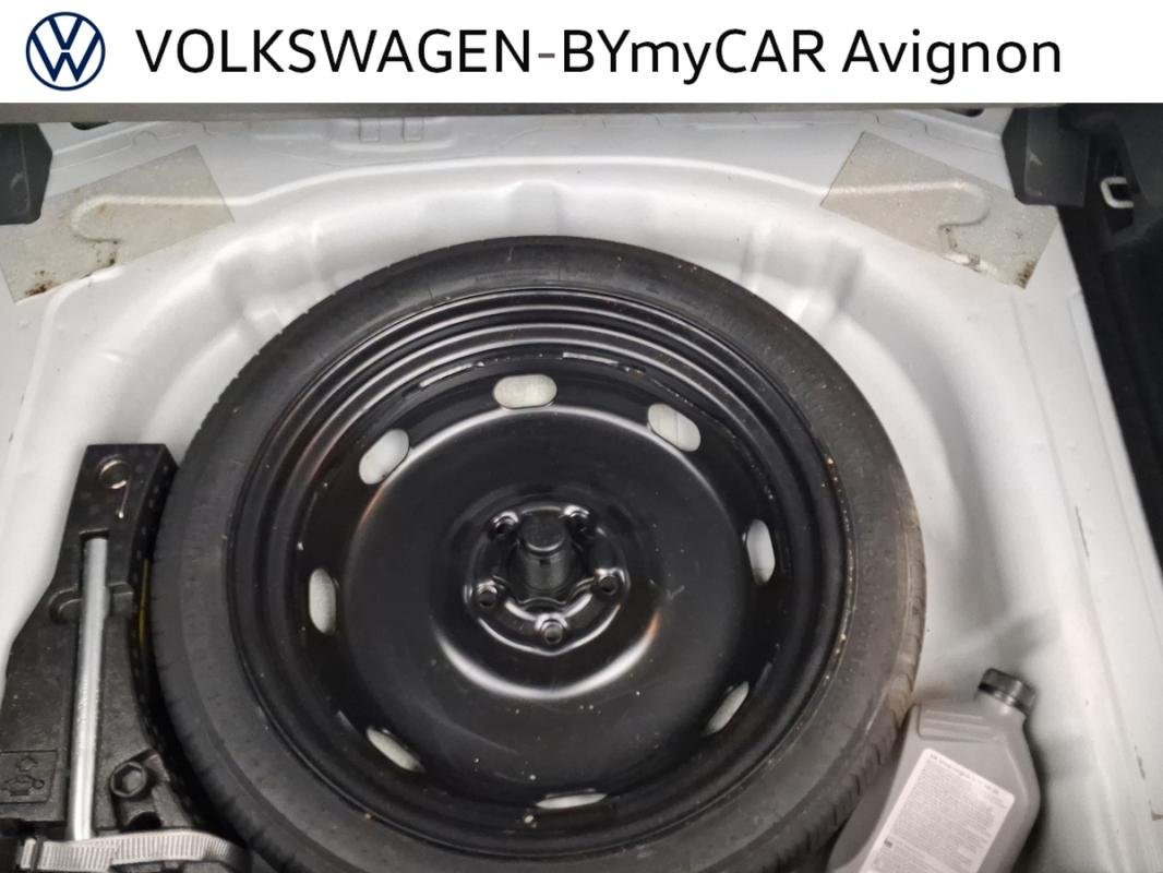 Volkswagen T-Roc - Photo 21