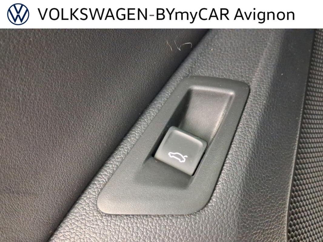 Volkswagen T-Roc - Photo 33