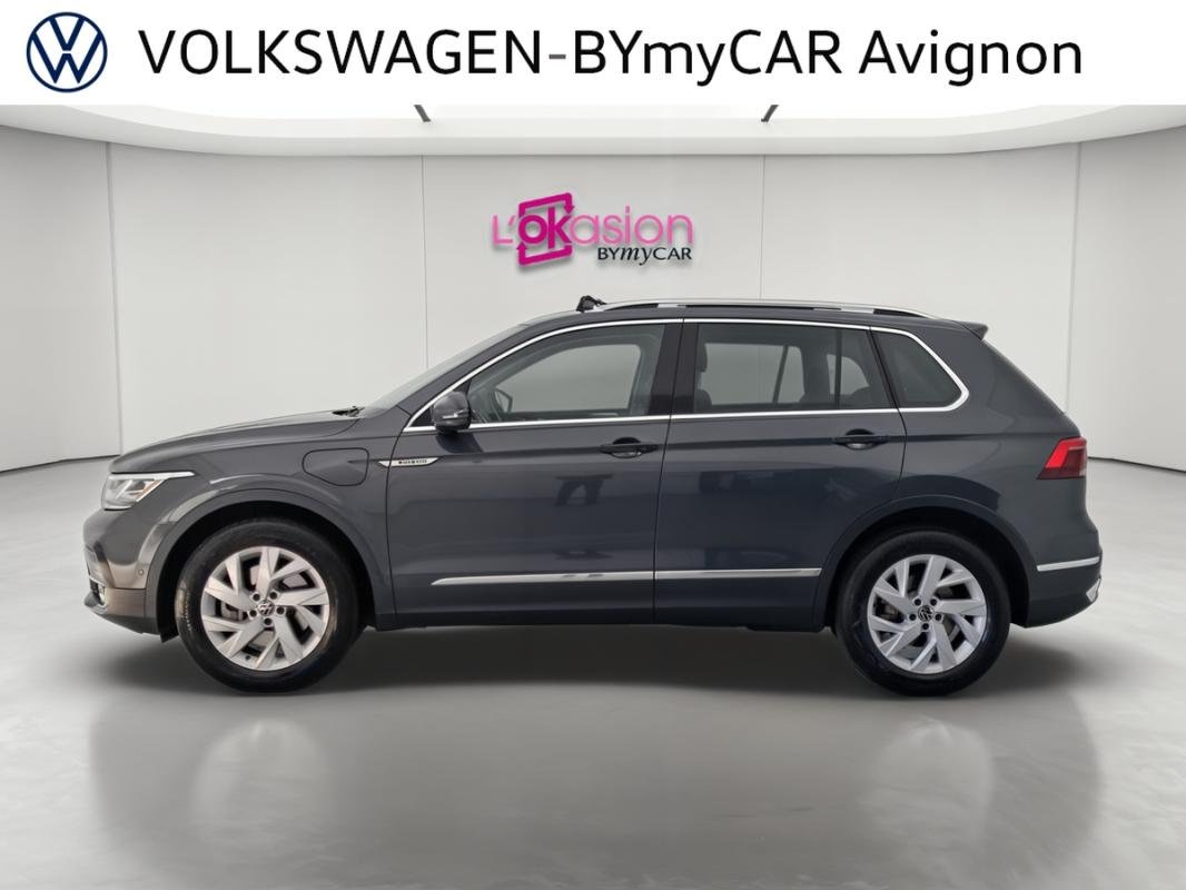 Volkswagen Tiguan - Photo 2
