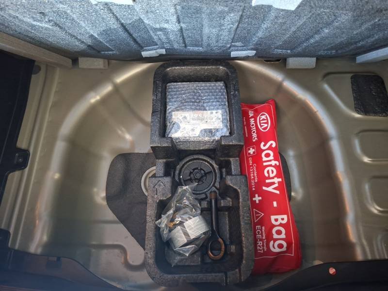 Kia Picanto - Photo 18