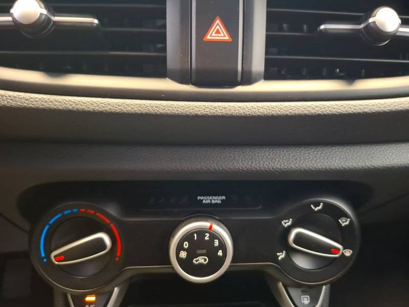 Kia Picanto - Photo 29