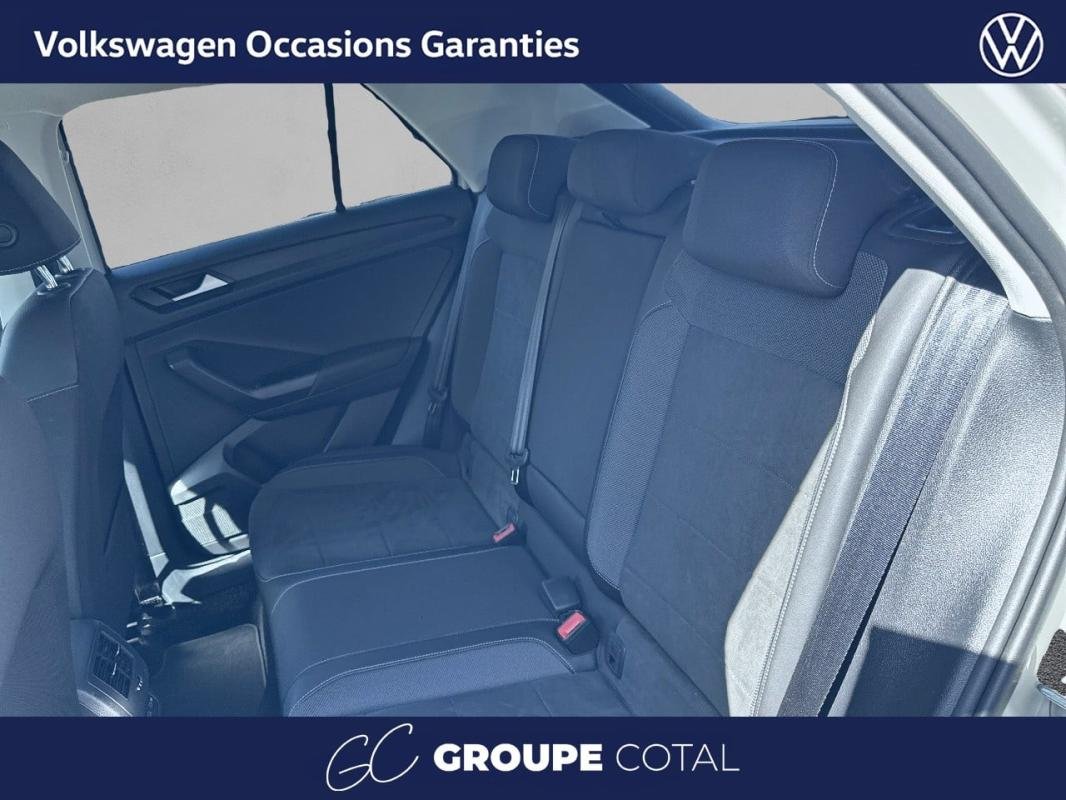 Volkswagen T-Roc - Photo 13