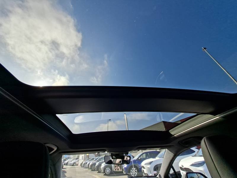 Toyota Corolla - Photo 11