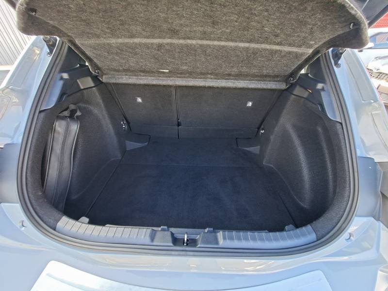 Toyota Corolla - Photo 9