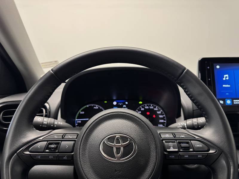 Toyota Yaris - Photo 12