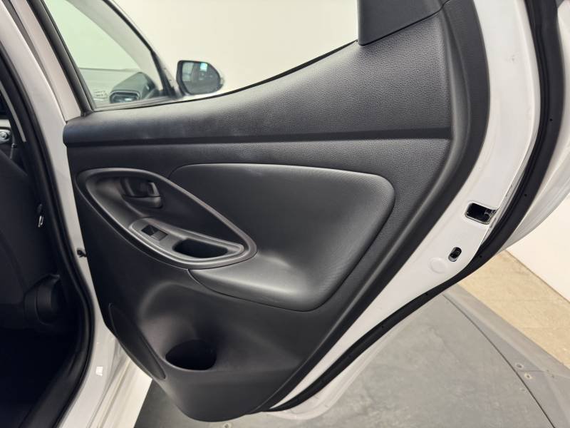 Toyota Yaris - Photo 34