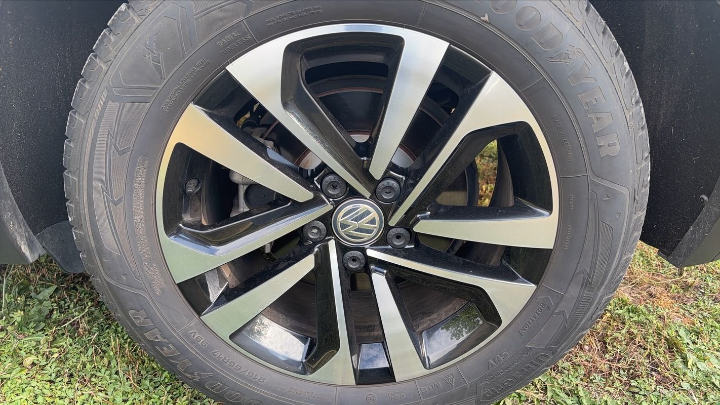 Volkswagen Tiguan - Photo 19