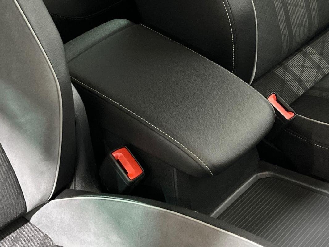 Volkswagen Tiguan - Photo 12
