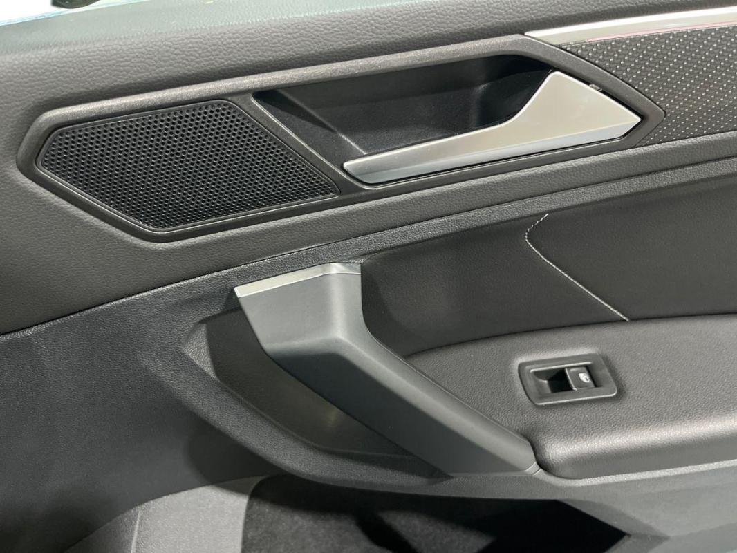 Volkswagen Tiguan - Photo 15