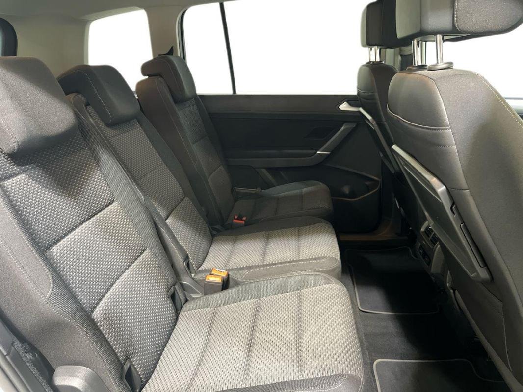 Volkswagen Touran - Photo 23