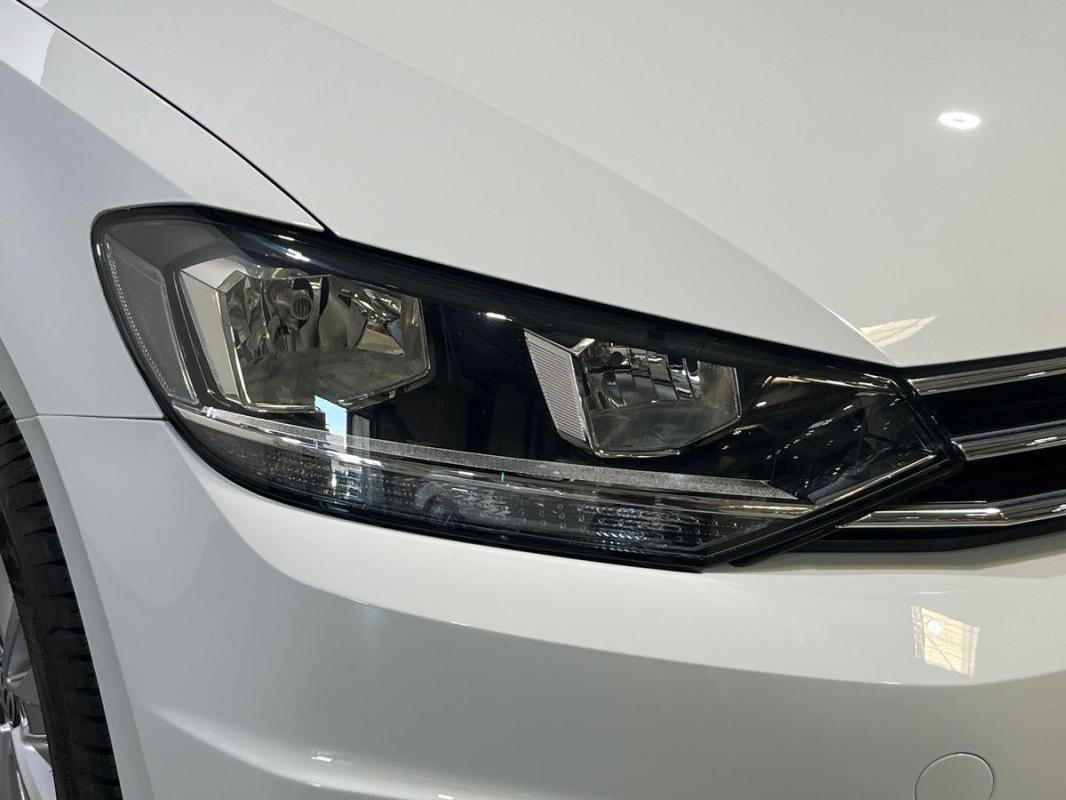 Volkswagen Touran - Photo 25