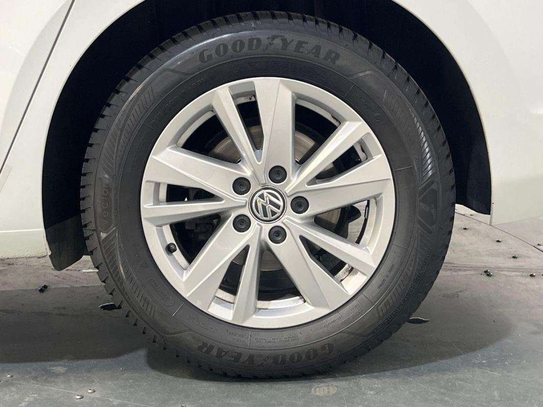 Volkswagen Touran - Photo 29