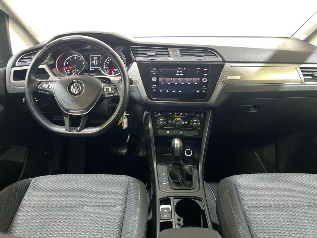 Volkswagen Touran - Photo 8