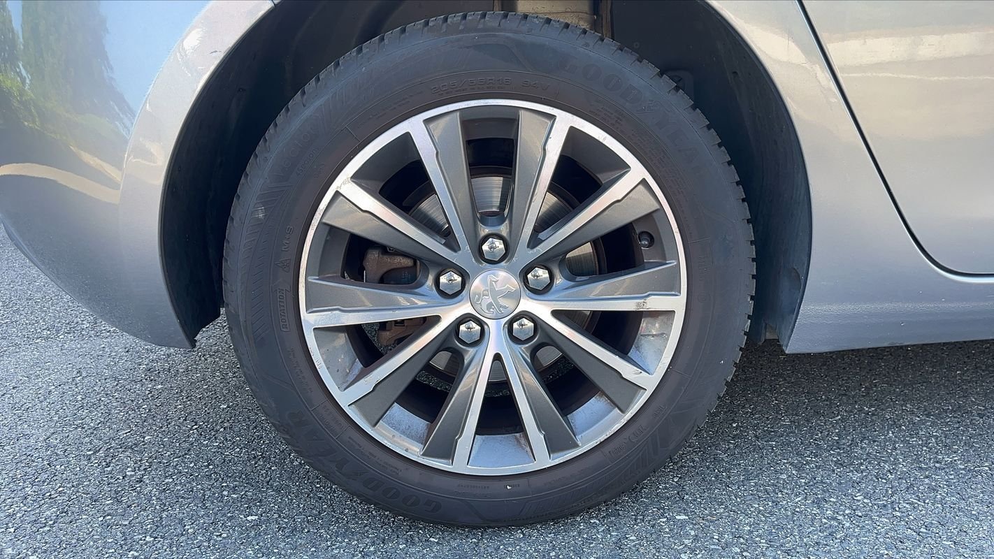 Peugeot 308 - Photo 17