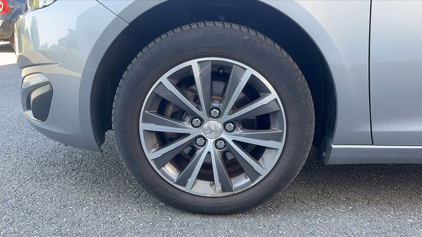 Peugeot 308 - Photo 18