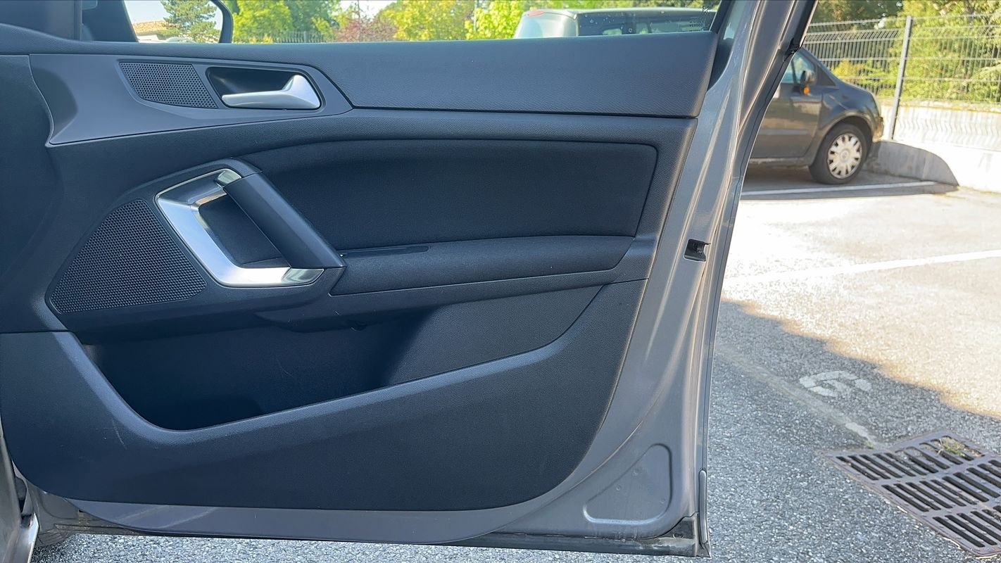 Peugeot 308 - Photo 24