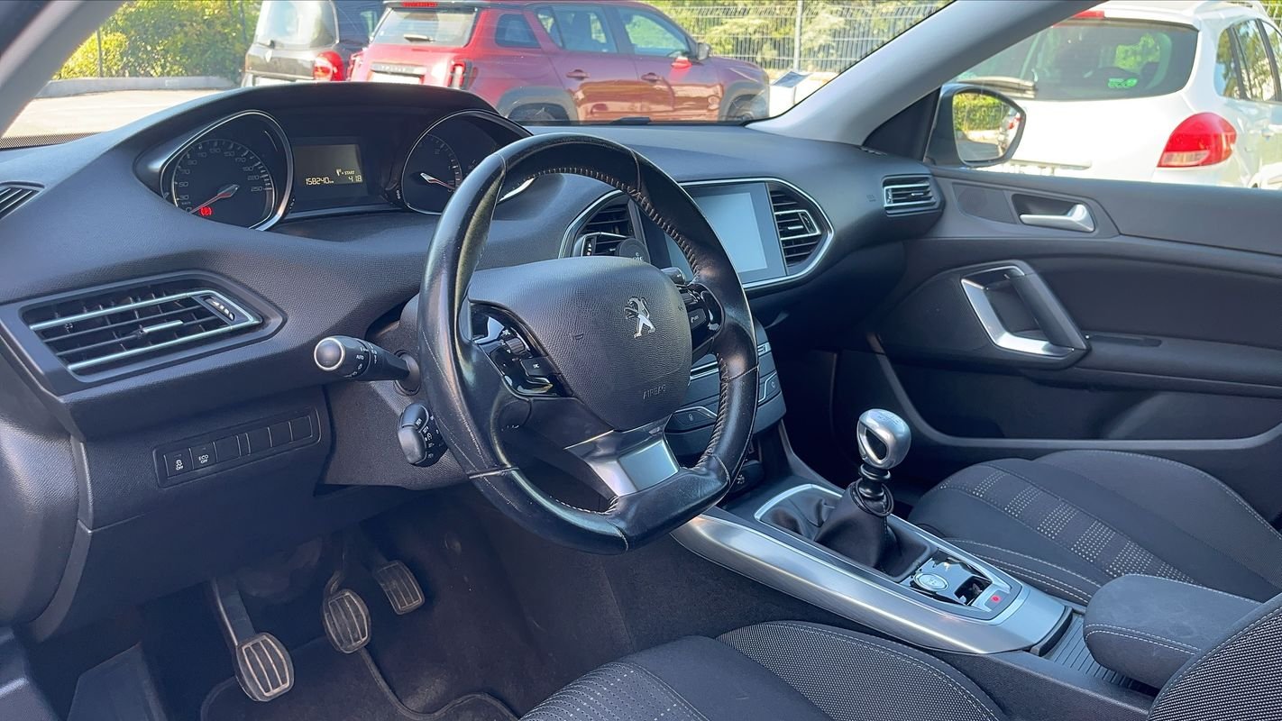 Peugeot 308 - Photo 8