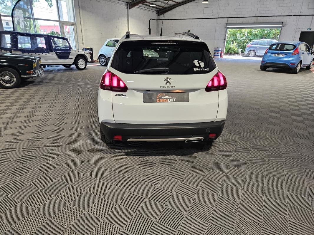 Peugeot 2008 - Photo 6
