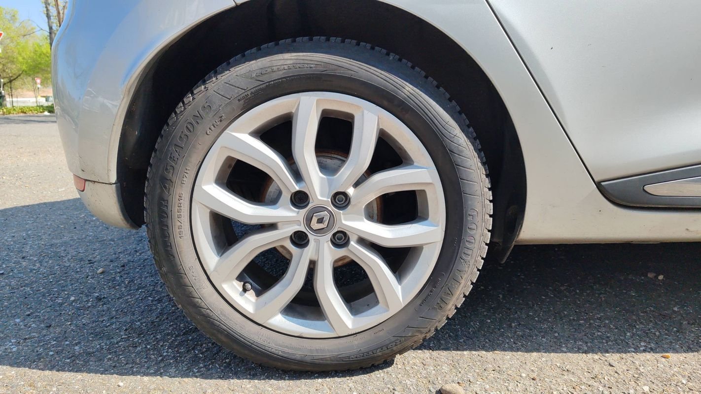 Renault Clio - Photo 16