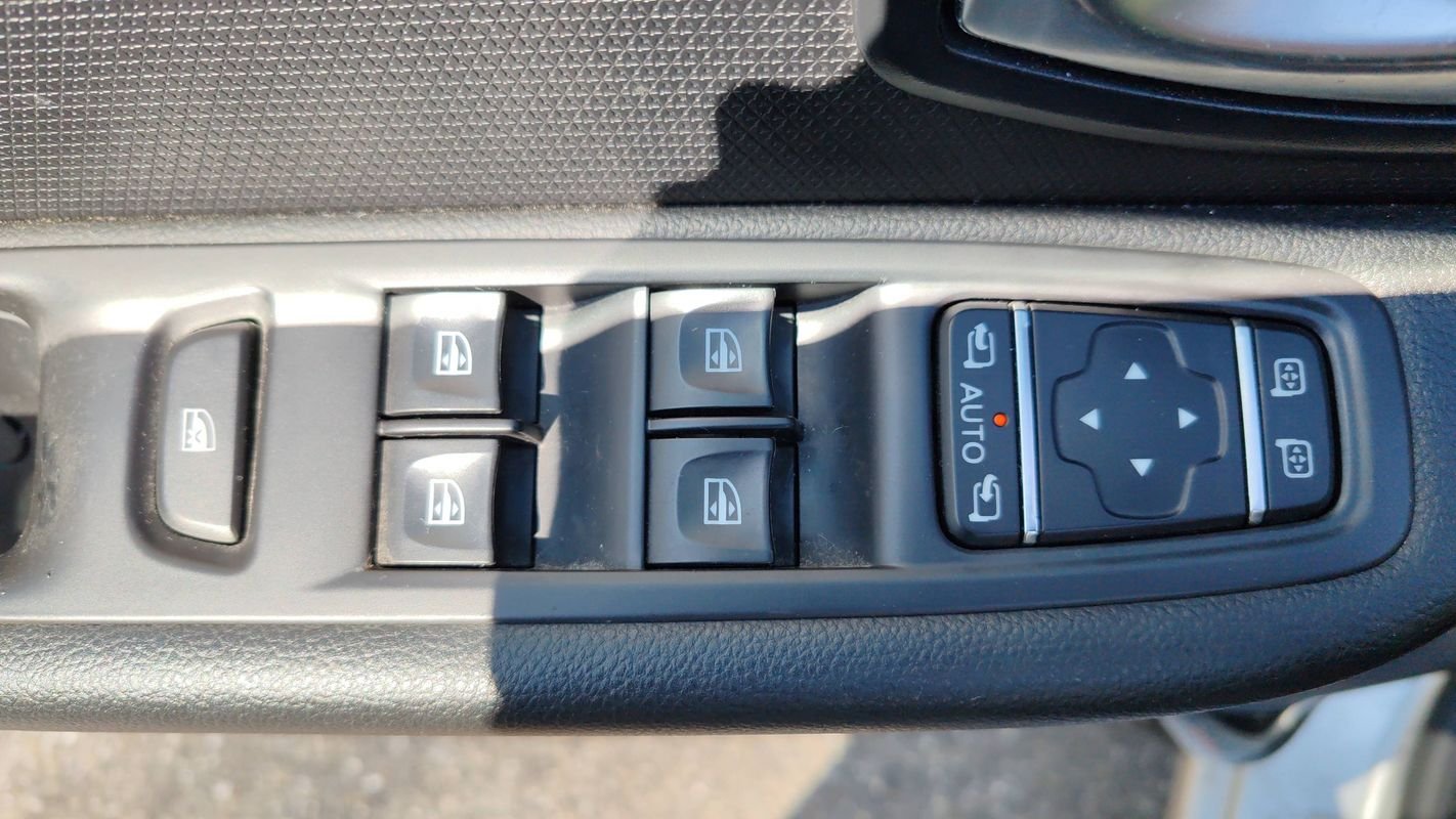 Renault Clio - Photo 22