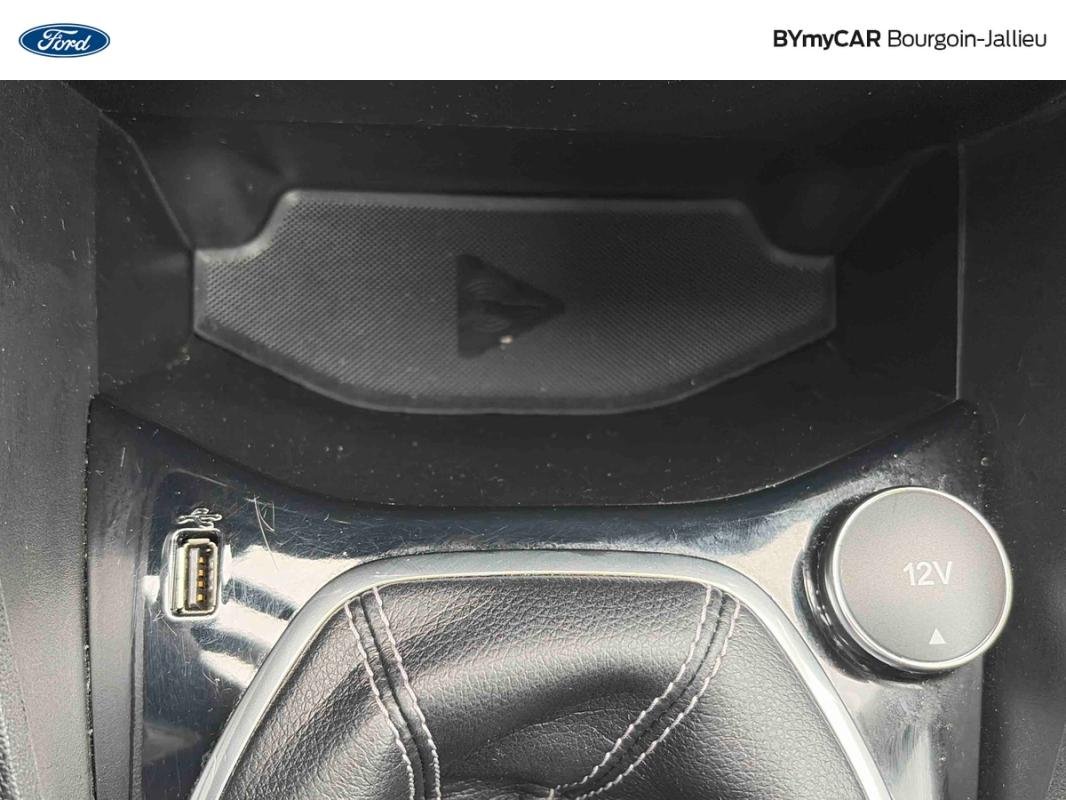Ford Fiesta - Photo 18