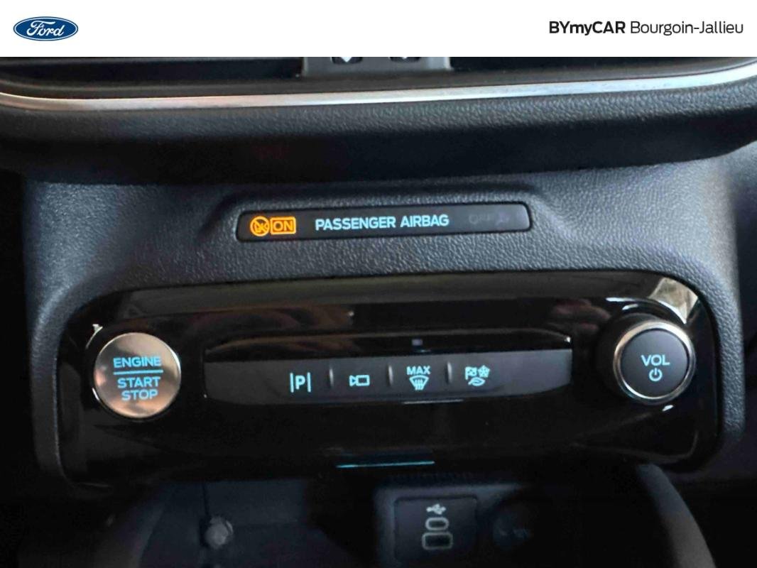 Ford Kuga - Photo 18