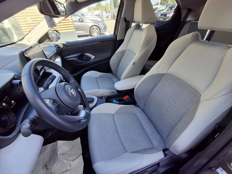 Toyota Yaris - Photo 11