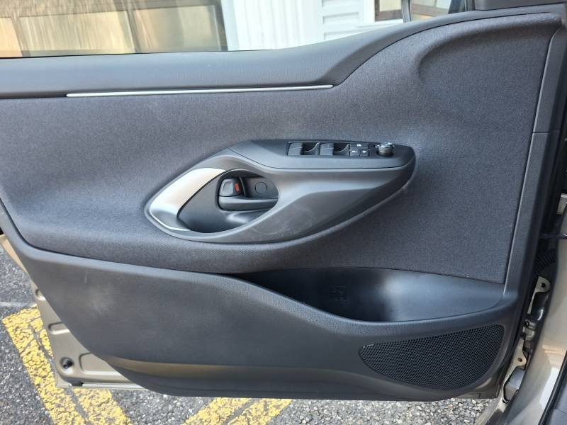 Toyota Yaris - Photo 24