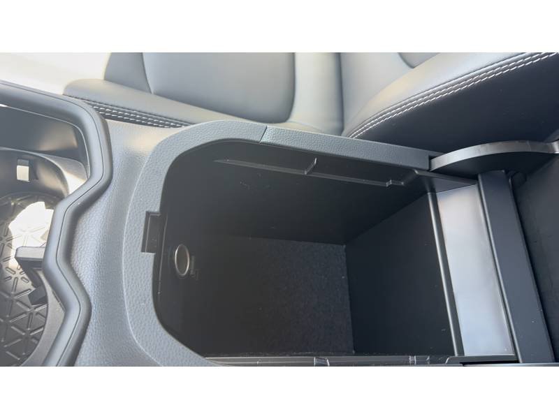 Toyota RAV4 - Photo 34