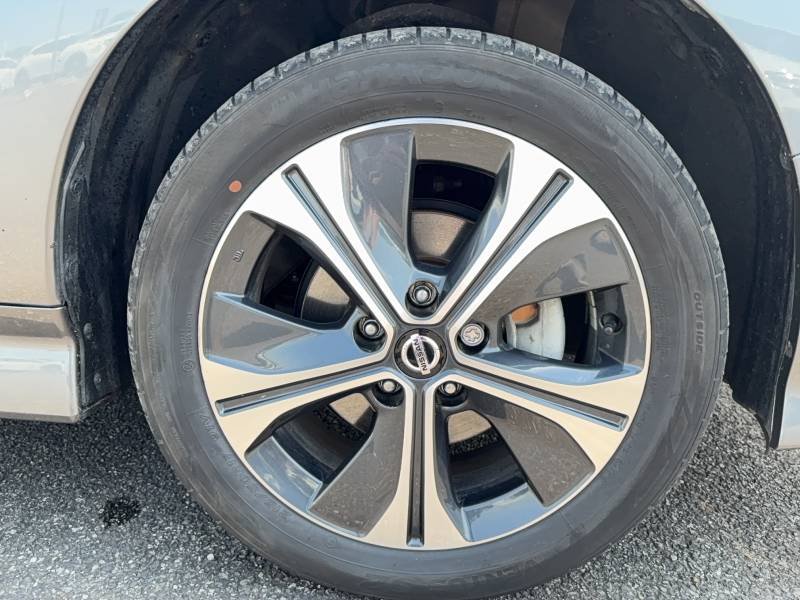 Nissan Leaf - Photo 19