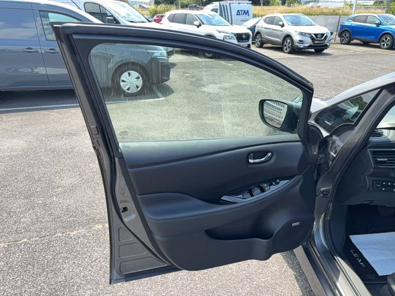 Nissan Leaf - Photo 22