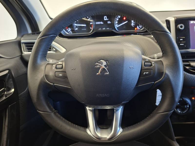 Peugeot 208 - Photo 25
