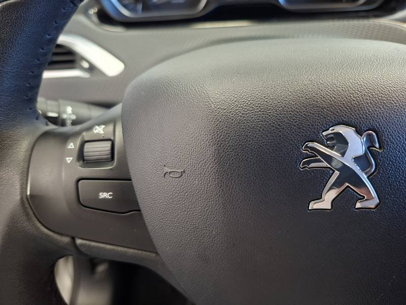 Peugeot 208 - Photo 27