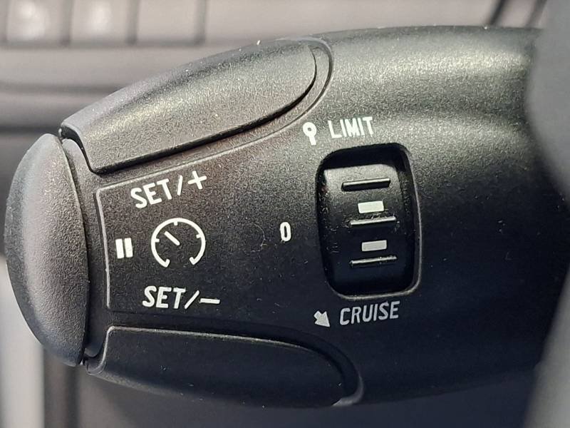 Peugeot 208 - Photo 28