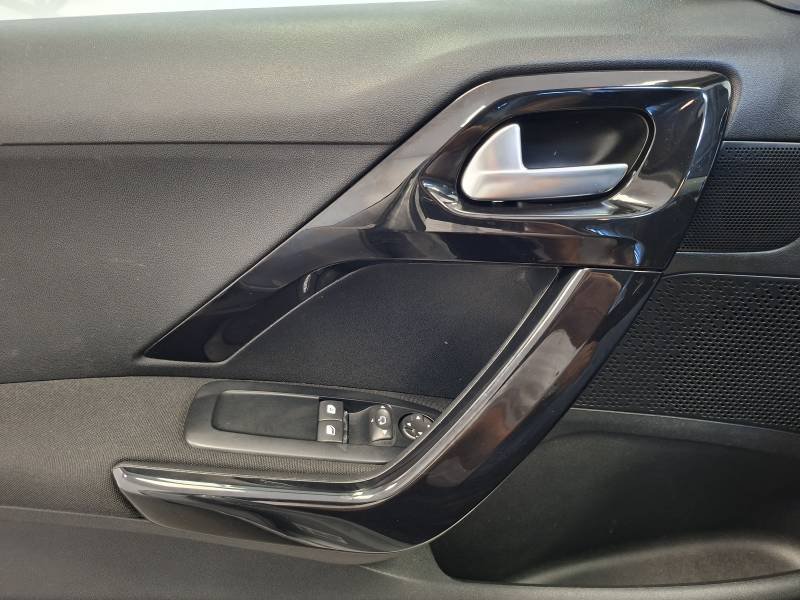 Peugeot 208 - Photo 30