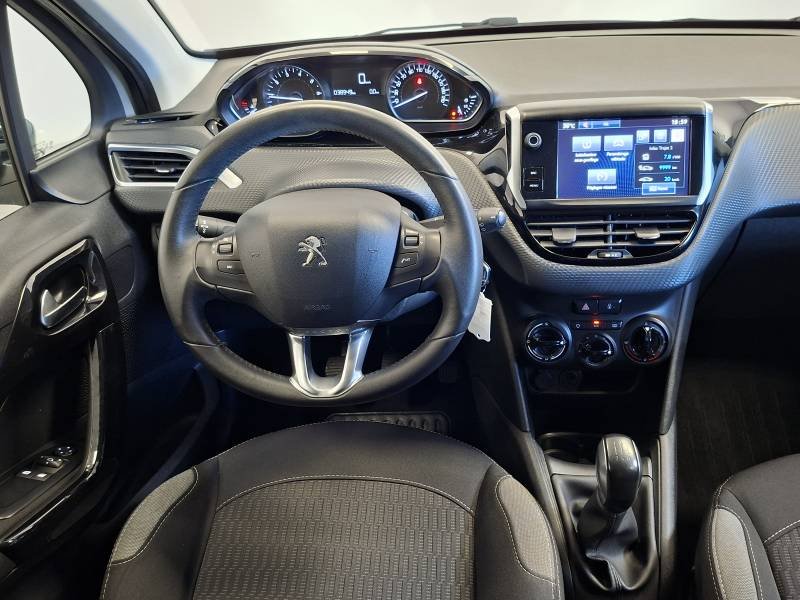 Peugeot 208 - Photo 37