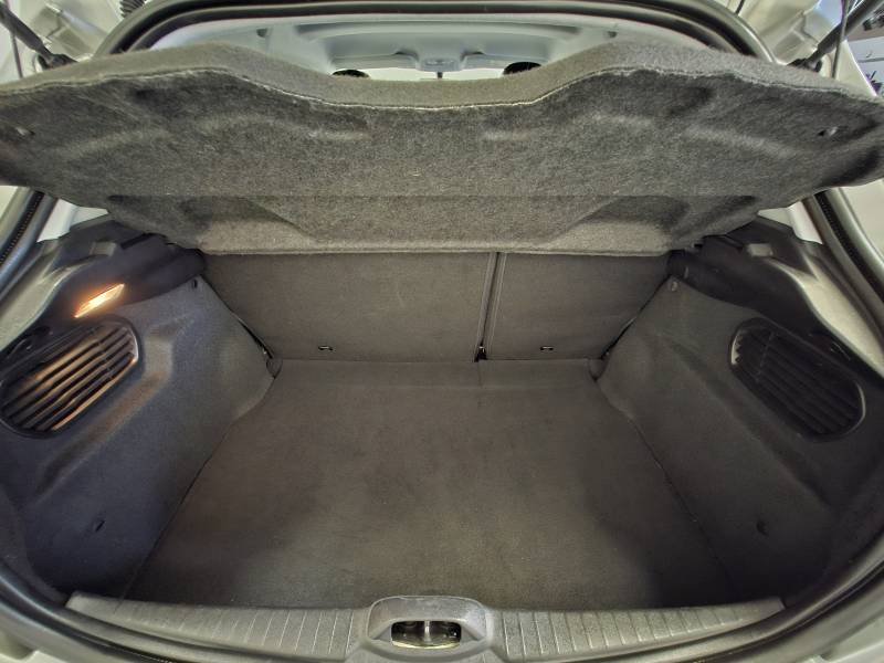 Peugeot 208 - Photo 39