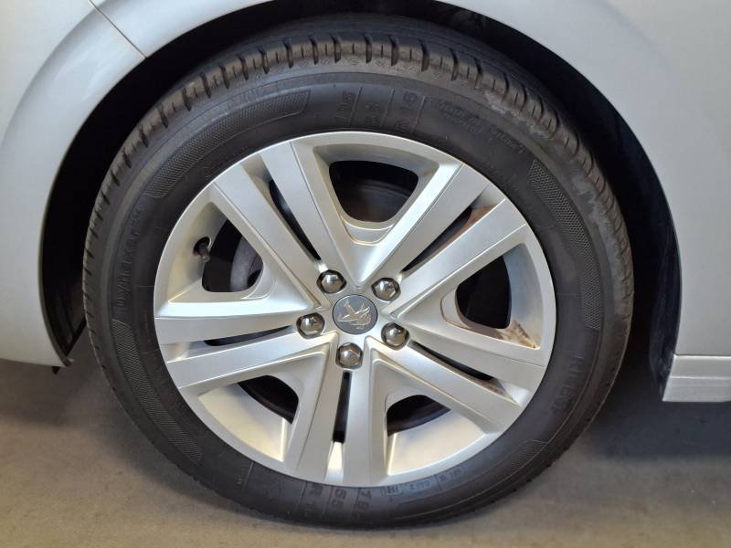 Peugeot 208 - Photo 5