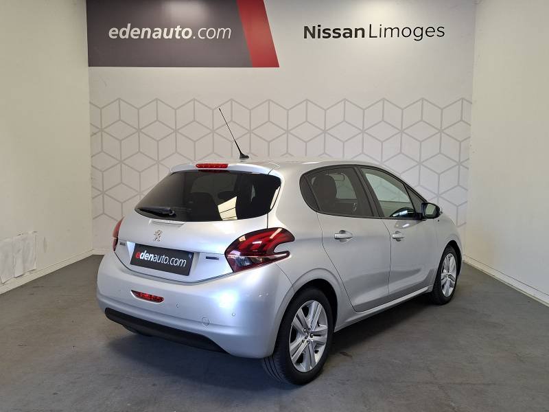 Peugeot 208 - Photo 8
