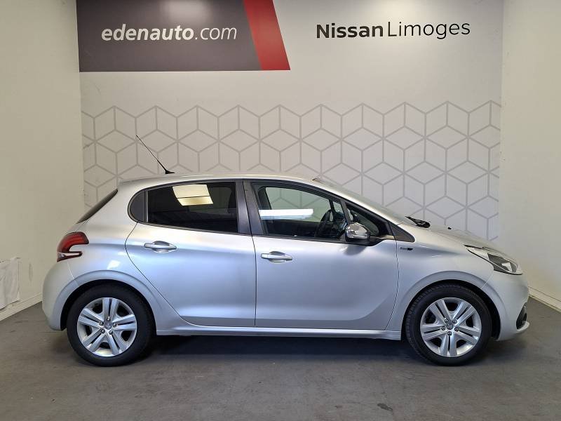 Peugeot 208 - Photo 10