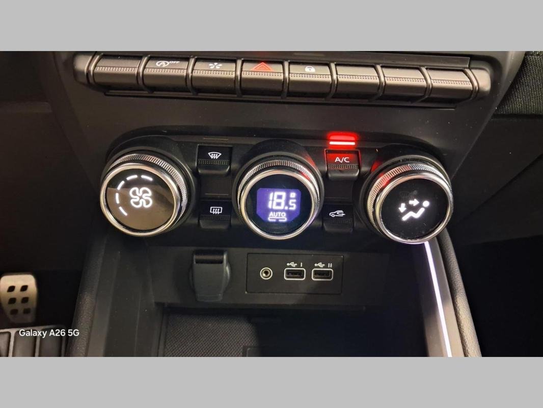 Renault Clio - Photo 14