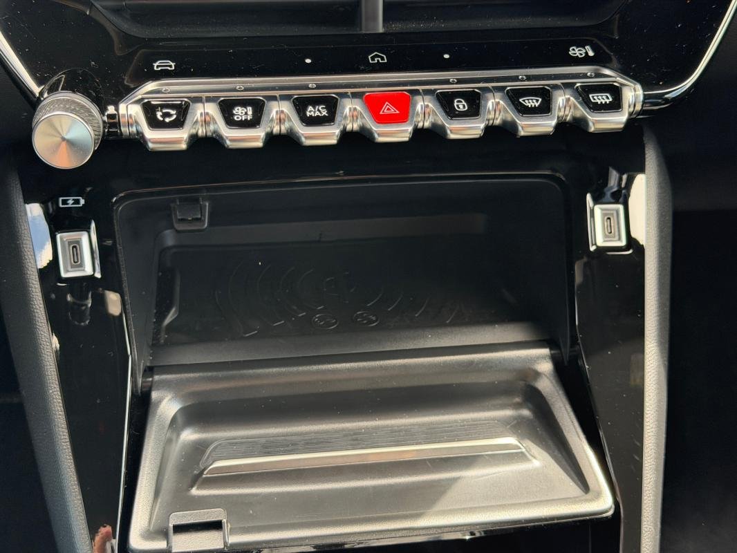 Peugeot 2008 - Photo 9