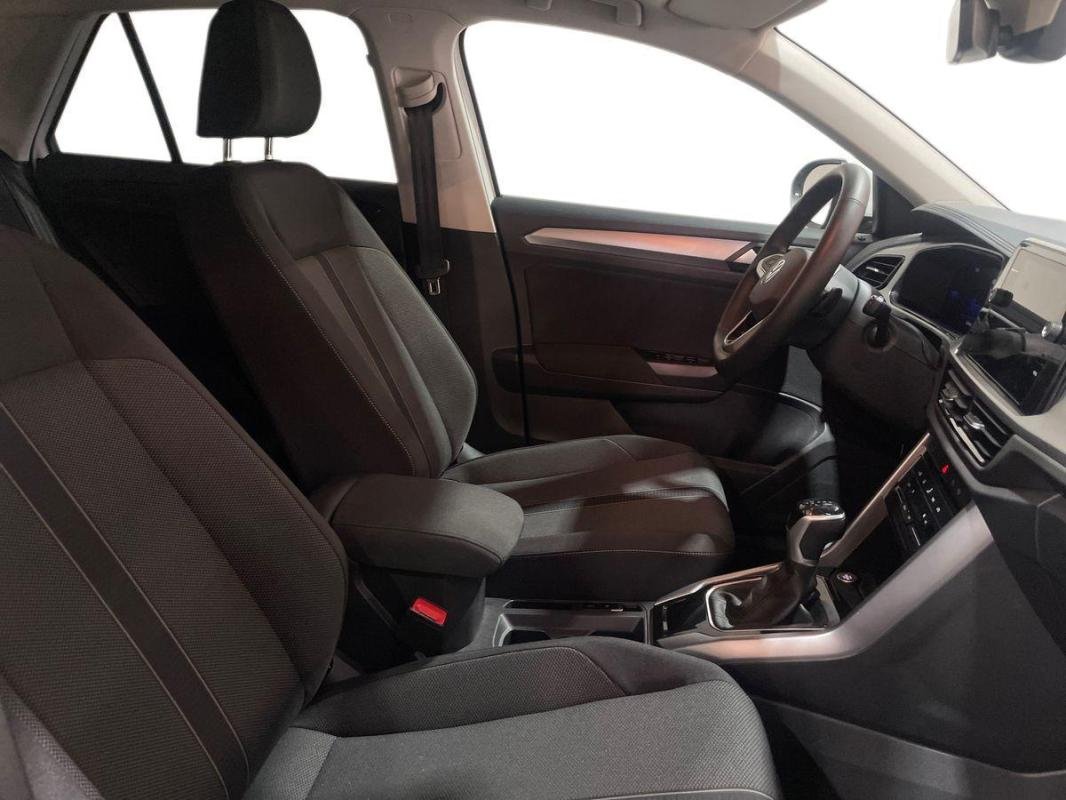 Volkswagen T-Roc - Photo 13