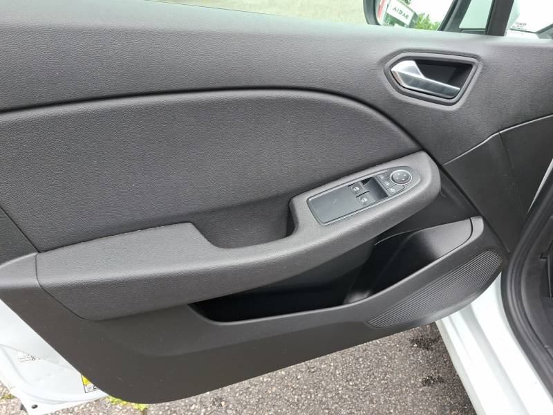 Renault Clio - Photo 15