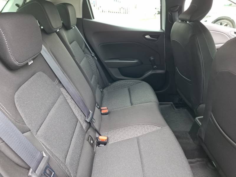 Renault Clio - Photo 27
