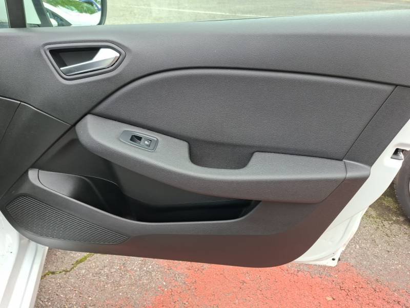 Renault Clio - Photo 31