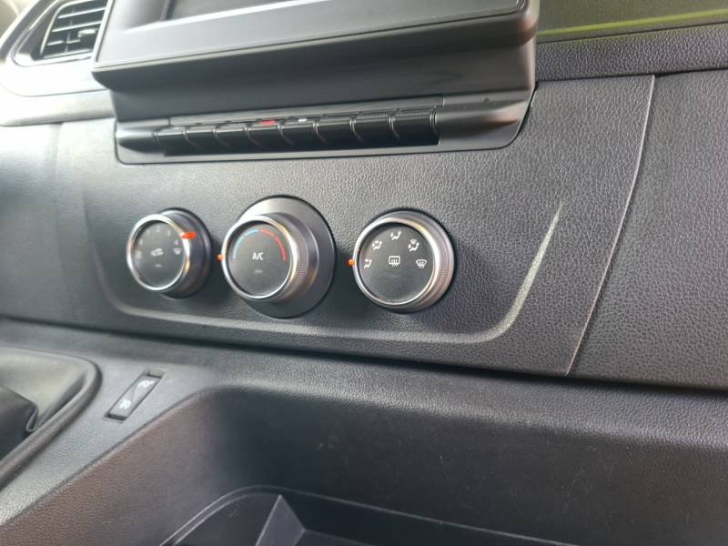 Renault Master - Photo 24